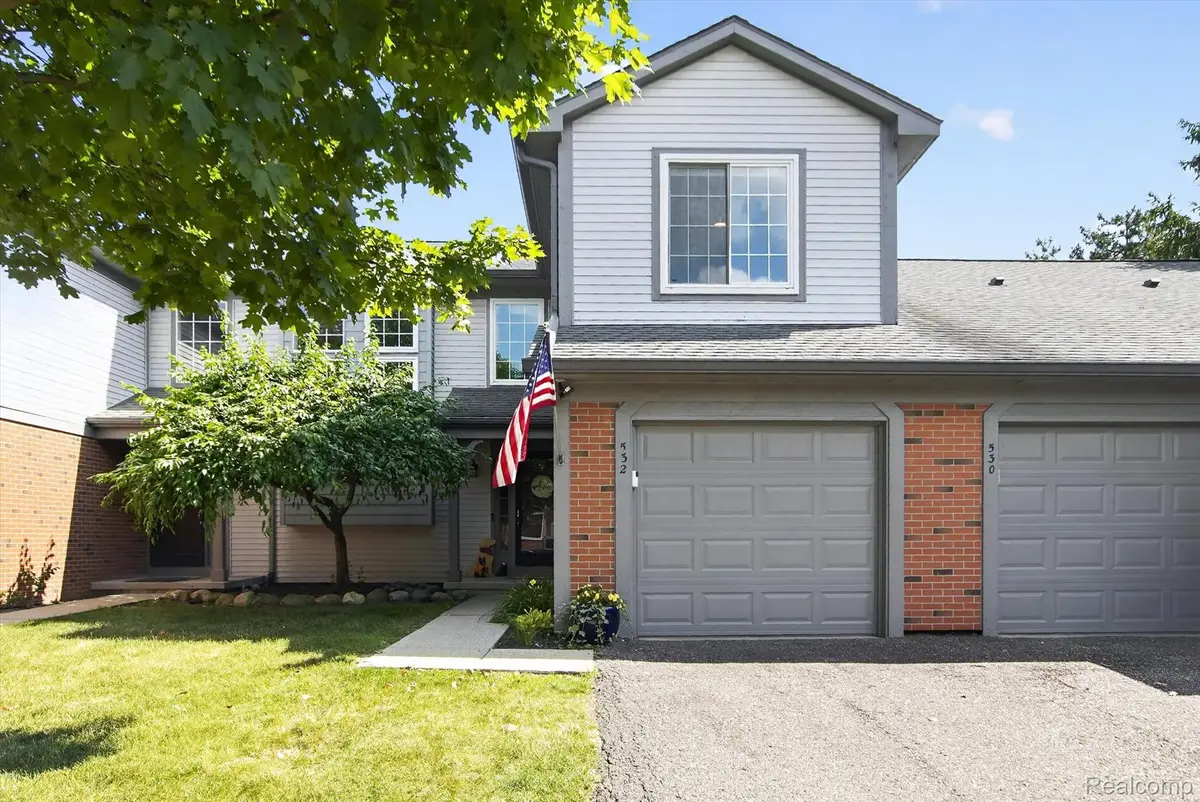 532 Winwood Circle, Walled Lake, MI 48390 - #1