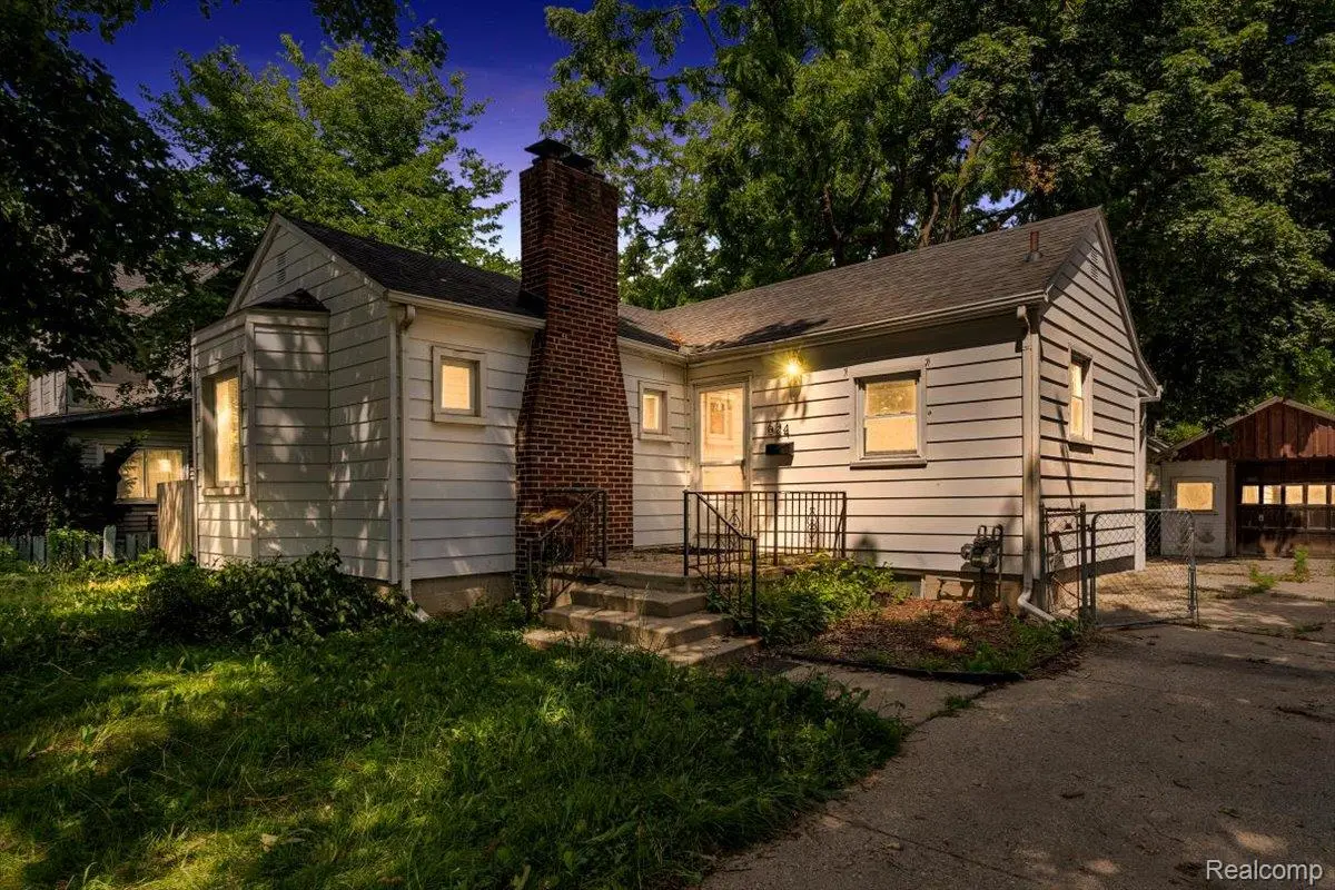 624 N Prospect Road, Ypsilanti, MI 48198 - #1