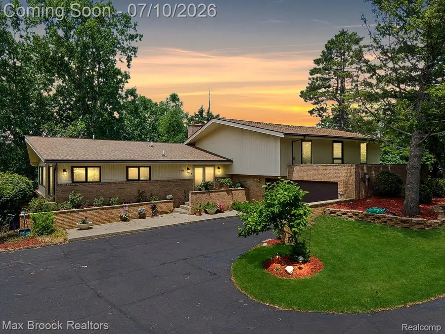 1808 Moors Court, Bloomfield, MI 48302 - #3