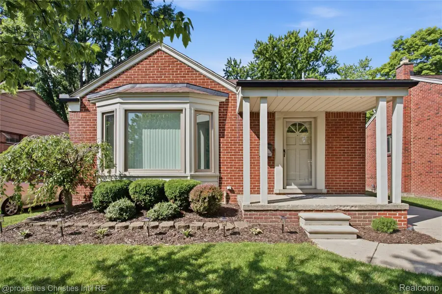 1532 Cheltenham Road, Birmingham, MI 48009 - #2