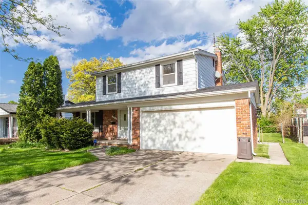 2118 Alexander Drive, Troy, MI 48083