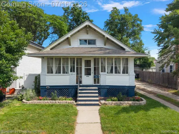 1416 W Marshall Street, Ferndale, MI 48220
