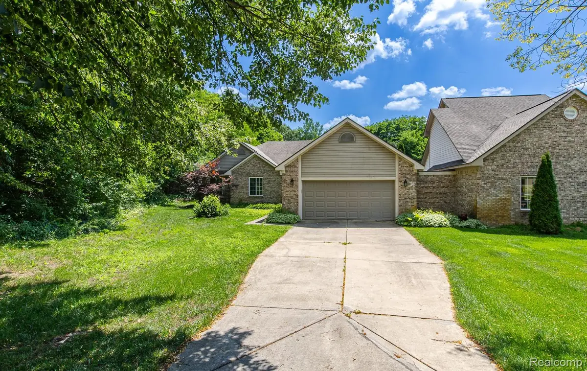 312 Reid Road, Highland, MI 48357 - #1