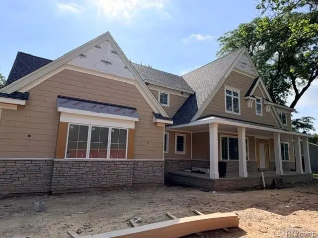 305 Roanoke Drive, Bloomfield, MI 48301 - #2