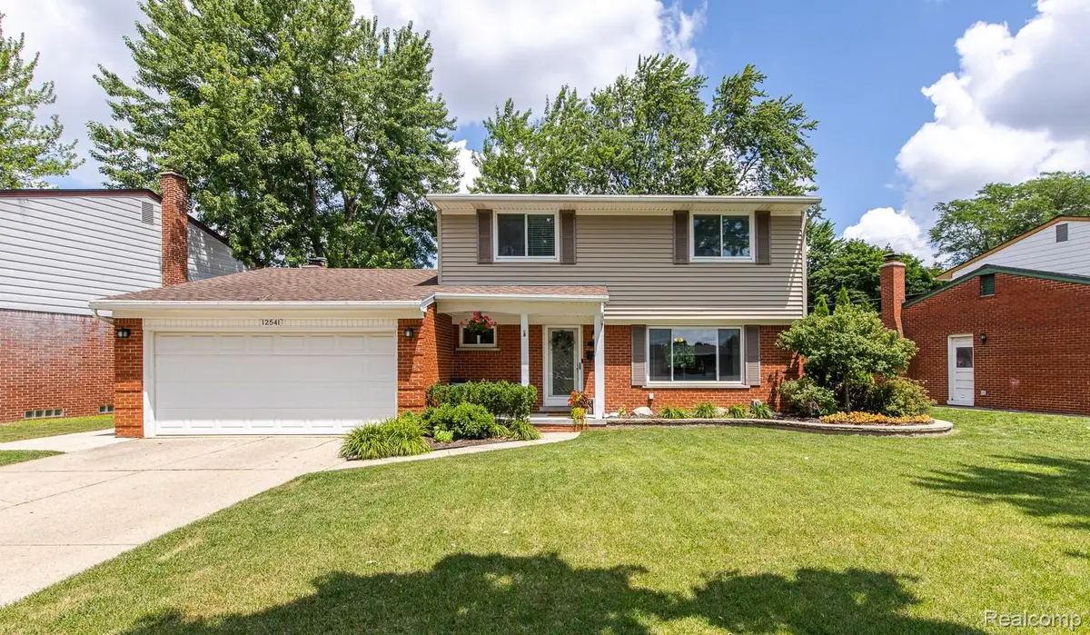 12541 De Cook Drive, Sterling Heights, MI 48313 - #1