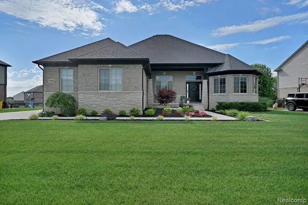 35584 Addison Drive, NewBaltimore, MI 48047