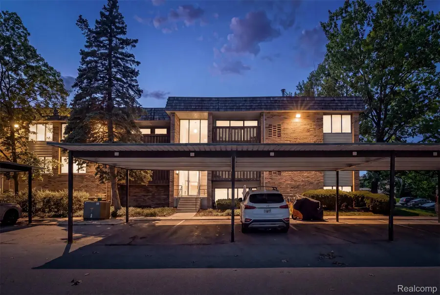 1255 S Maple Road #101, Ann Arbor, MI 48103 - #3