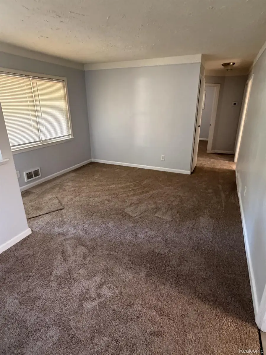 415 Martin Luther King Jr Boulevard N, Pontiac, MI 48342 - #2