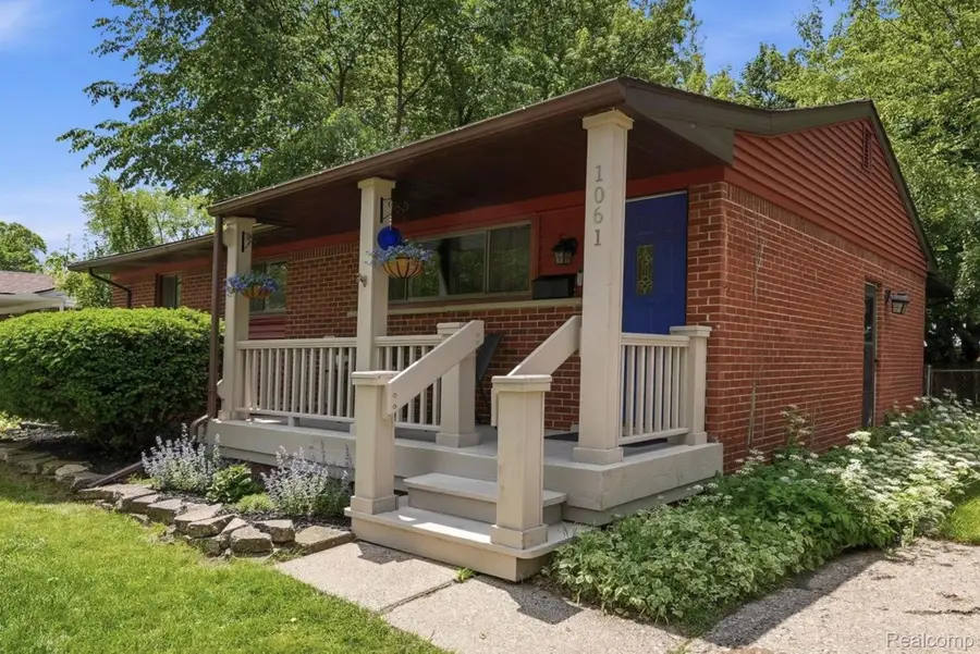 1061 Western Drive, Ann Arbor, MI 48103 - #2