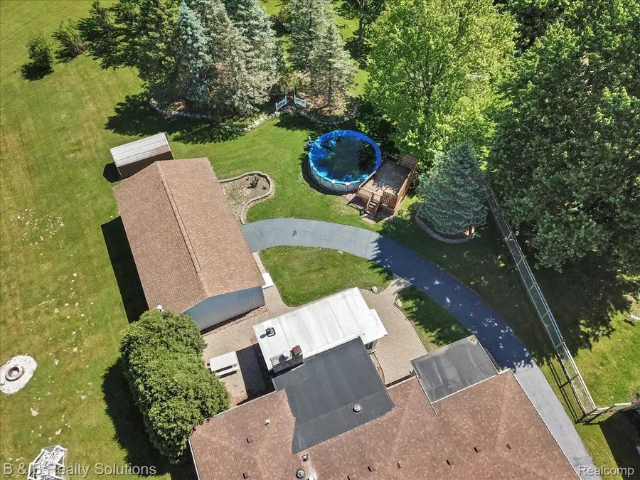 6229 Cold Spring Trail, Grand Blanc, MI 48439 - #3