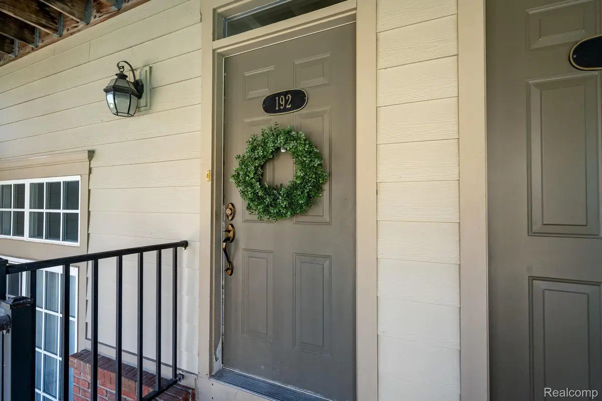 192 Amys Walk, Auburn Hills, MI 48326 - #1