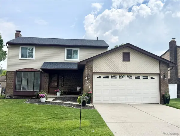 47244 Meadowbrook Drive, Macomb, MI 48044