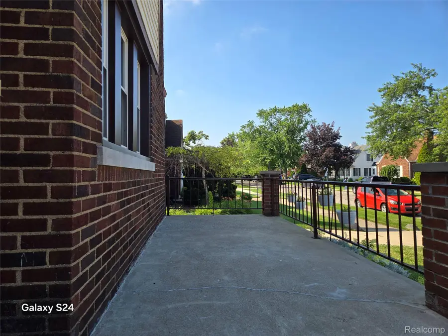 2239 22nd Street, Wyandotte, MI 48192 - #2