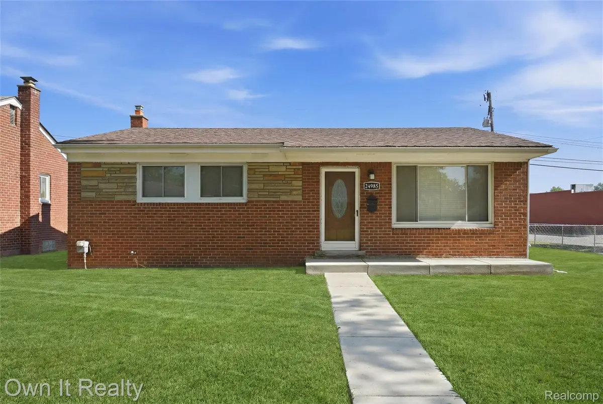 24985 Mabray Avenue, Eastpointe, MI 48021 - #1
