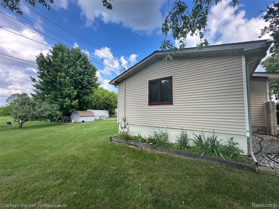 68 Plum Creek Road, Lapeer, MI 48446 - #3