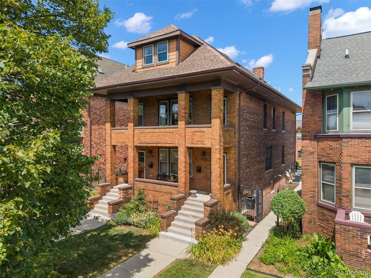 443 E Ferry Street, Detroit, MI 48202 - #1