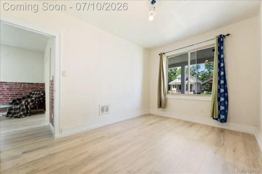 17196 Shields Street, Hamtramck, MI 48212 - #3