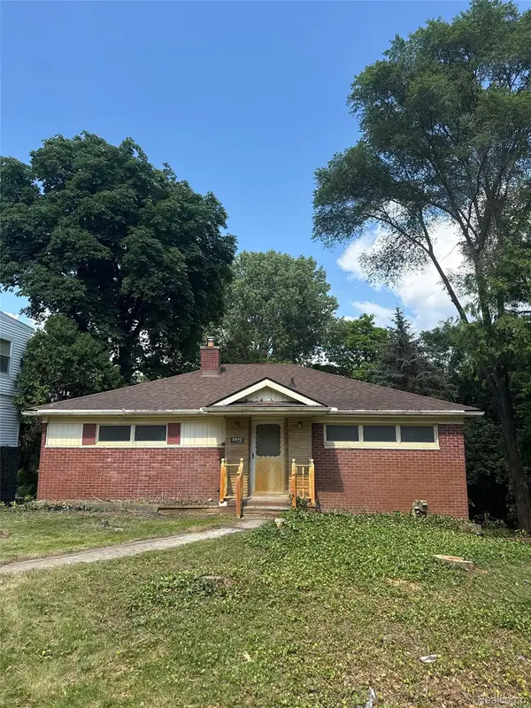 5910 Lakewood Boulevard, Clawson, MI 48346