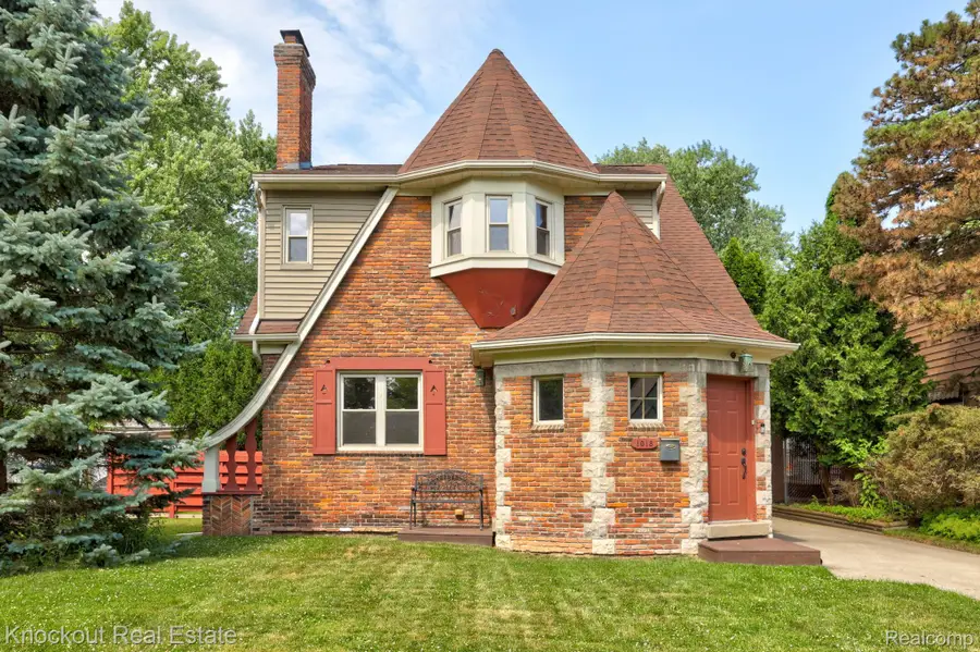 1018 Kensington Avenue, Flint, MI 48503 - #3
