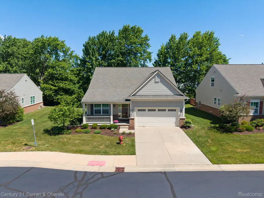 1086 Paddock Drive, South Lyon, MI 48178 - #2