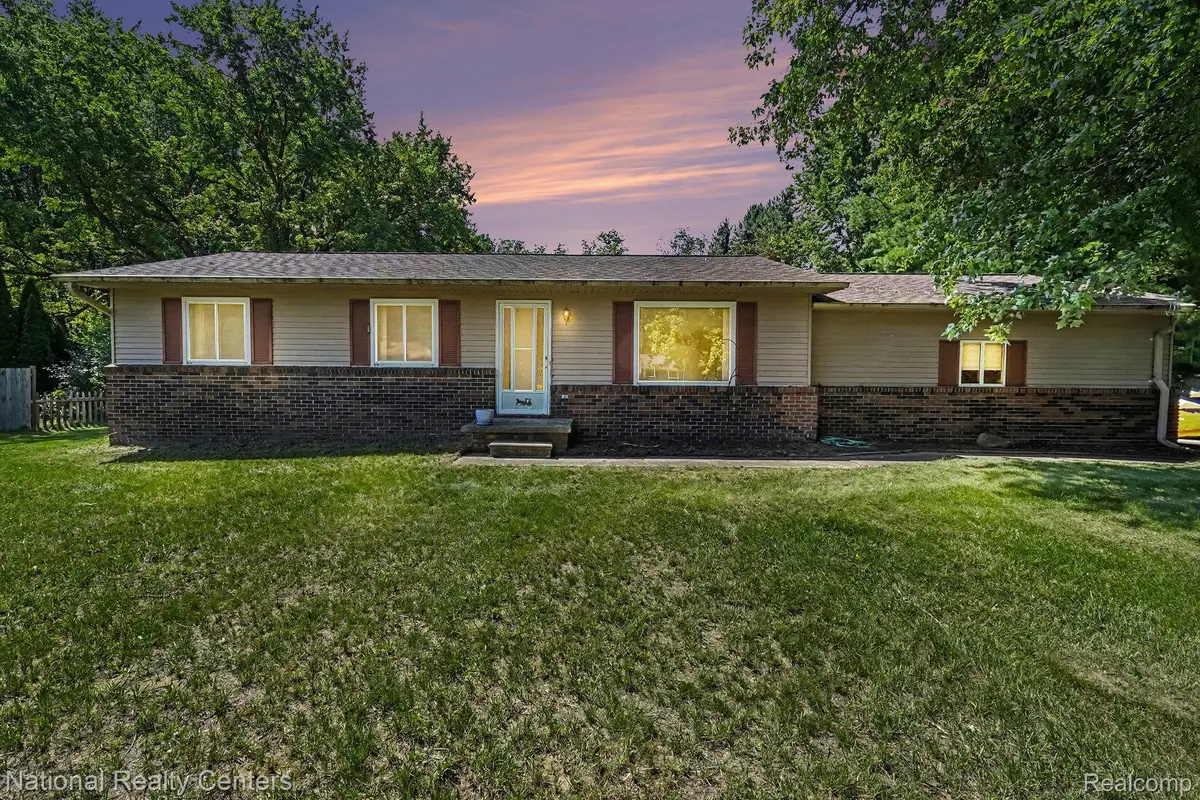 1800 Kingston Drive, Pinckney, MI 48169 - #1