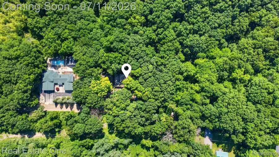 310 S Van Road, Holly, MI 48442 - #3