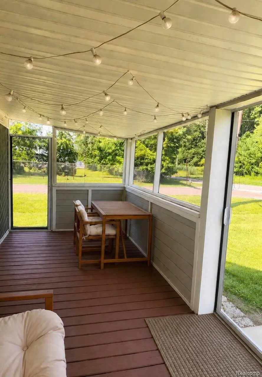 4512 Treadwell Street, Wayne, MI 48184 - #2