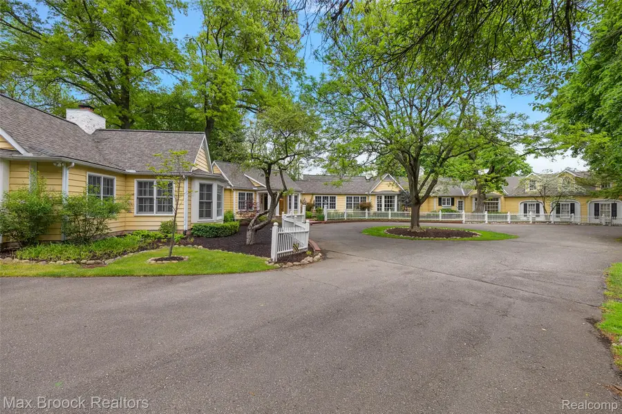 760 Lone Pine Road, Bloomfield Hills, MI 48304 - #2