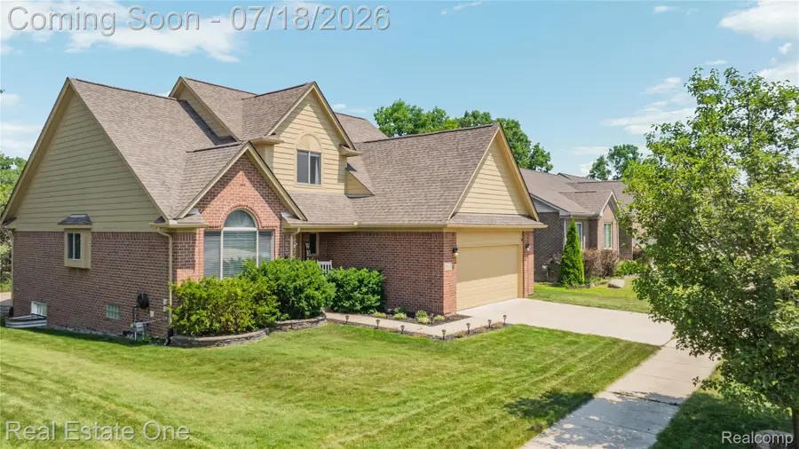21053 Oak Ridge Drive, Clinton, MI 48036 - #3