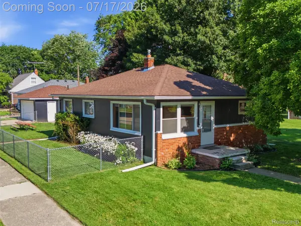 1 May Street, MtClemens, MI 48043