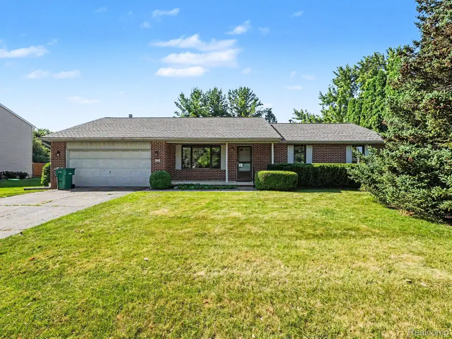 415 Bennington Court, Saline, MI 48176 - #2