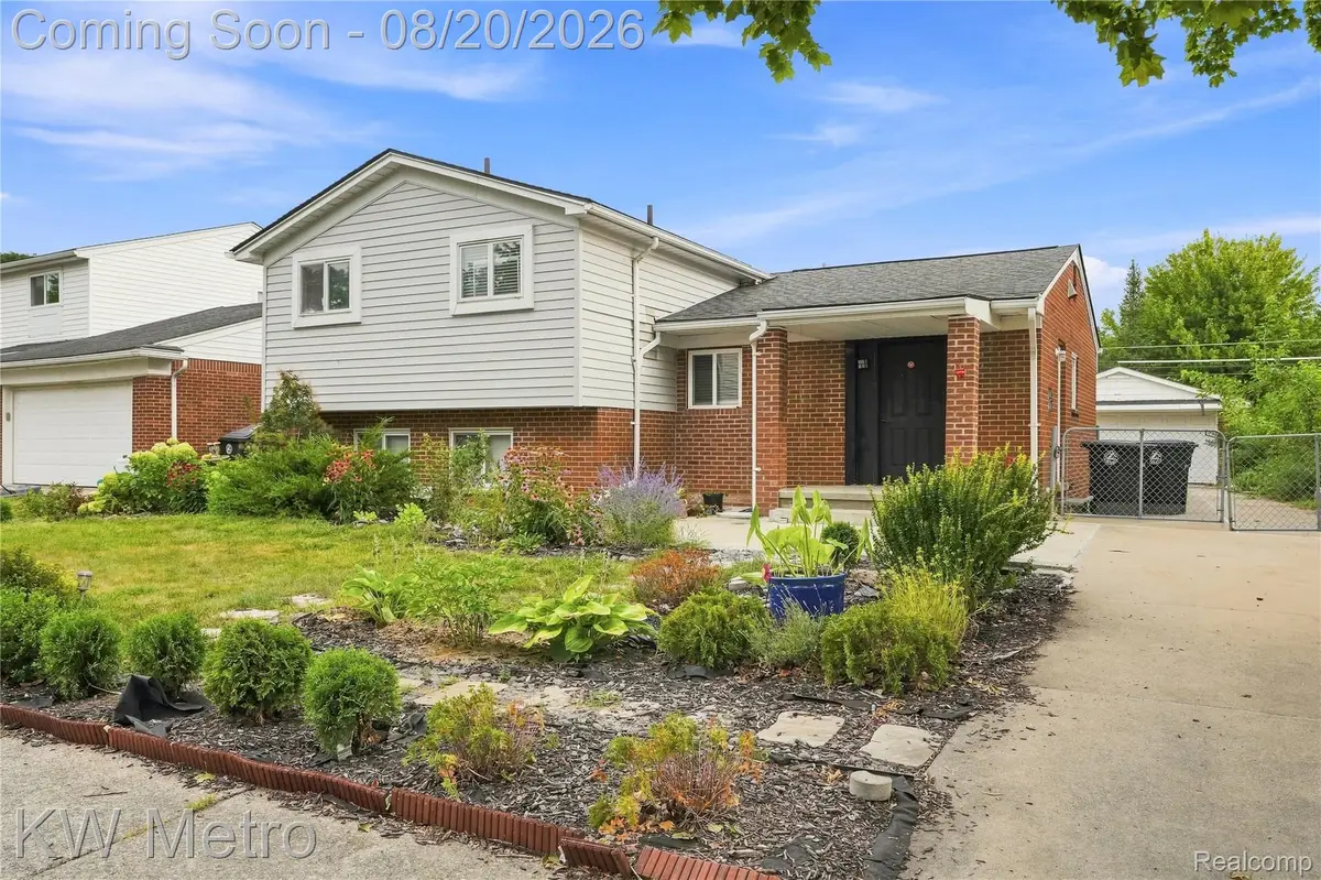 32438 Washington Street, Livonia, MI 48150 - #1
