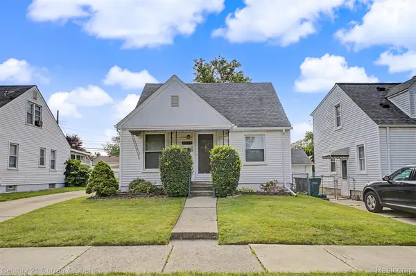 2732 Queen Street, Dearborn, MI 48124