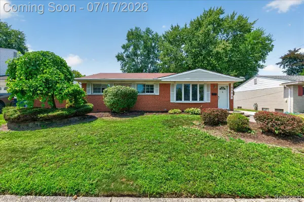 648 S Dowling Street, Westland, MI 48186