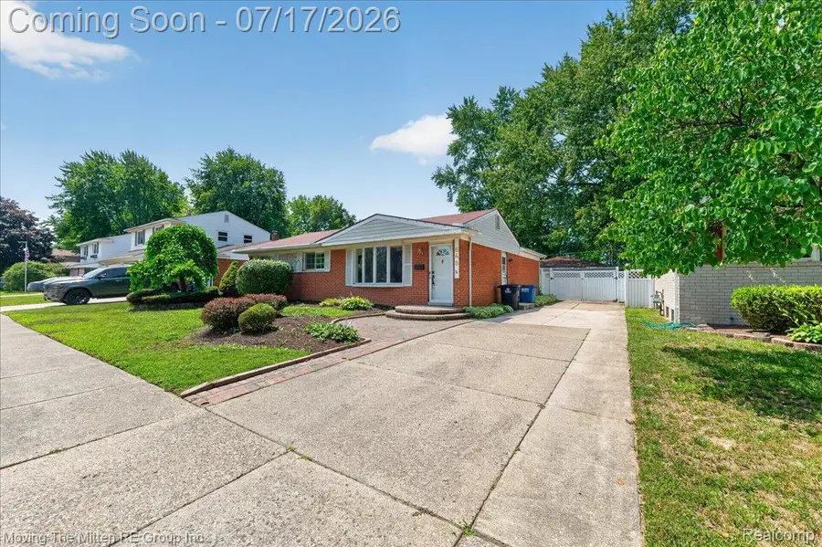 648 S Dowling Street, Westland, MI 48186 - #3