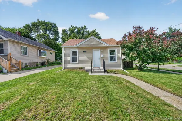 304 W Kalama Avenue, MadisonHeights, MI 48071