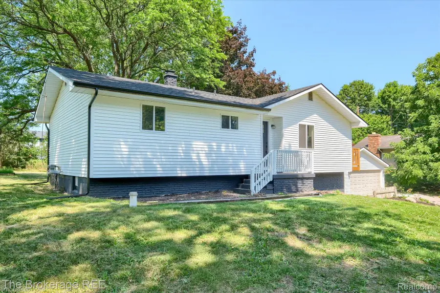 1401 Hillside Drive, Flint, MI 48532 - #3