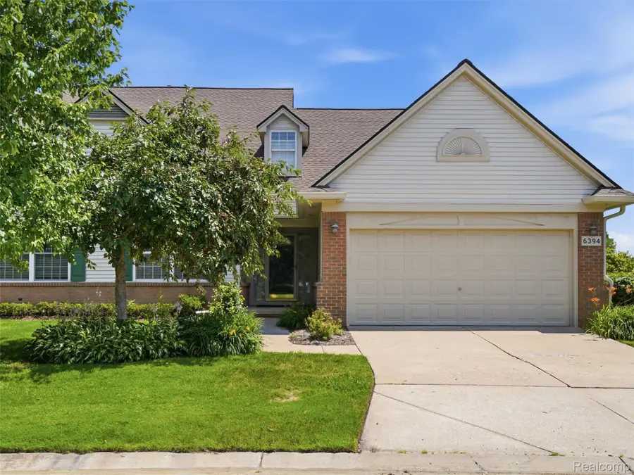 6394 Heron Park Way, Clarkston, MI 48346 - #2
