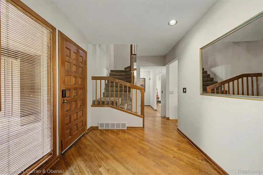 17620 Fox Glen Drive, Riverview, MI 48193 - #2