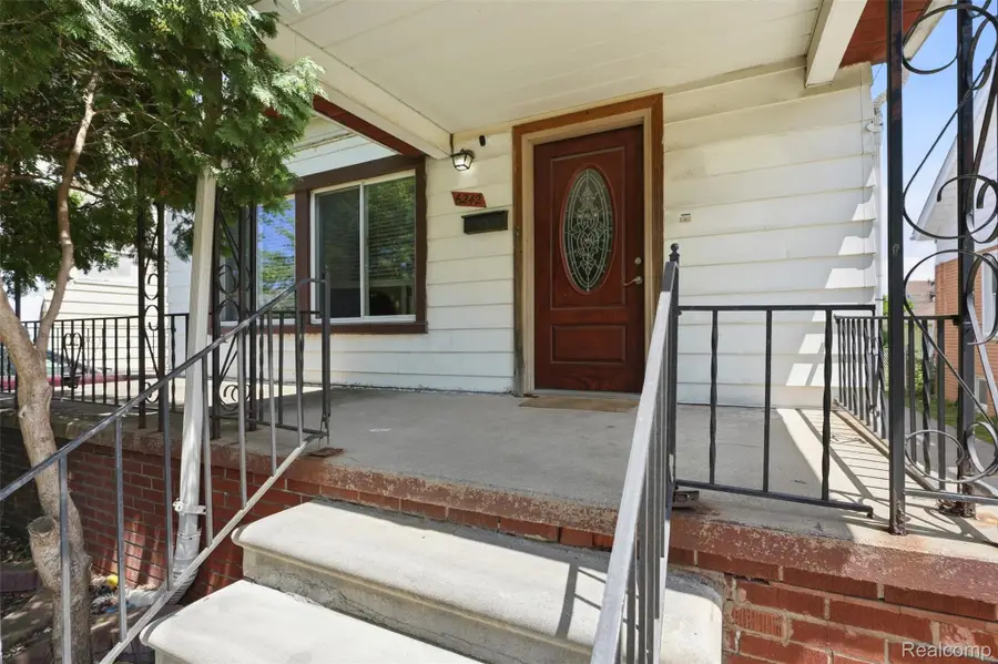 6242 Calhoun Street, Dearborn, MI 48126 - #3