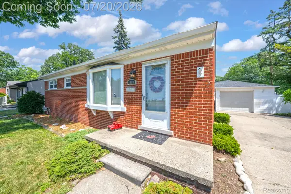 9428 Gillman Street, Livonia, MI 48150