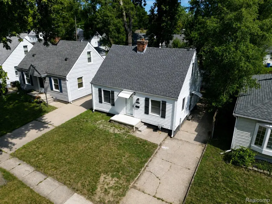 34290 Richard Street, Wayne, MI 48184 - #2