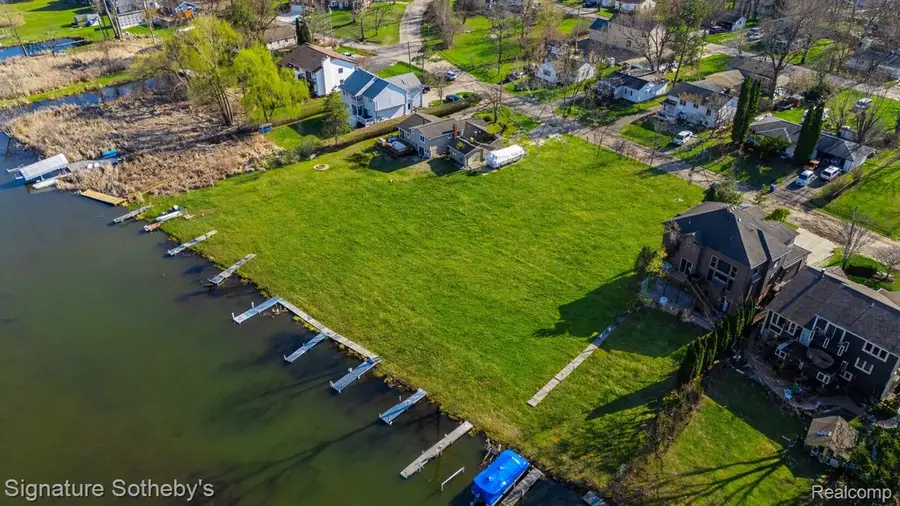 1105 Oregon Boulevard, Waterford, MI 48327 - #2