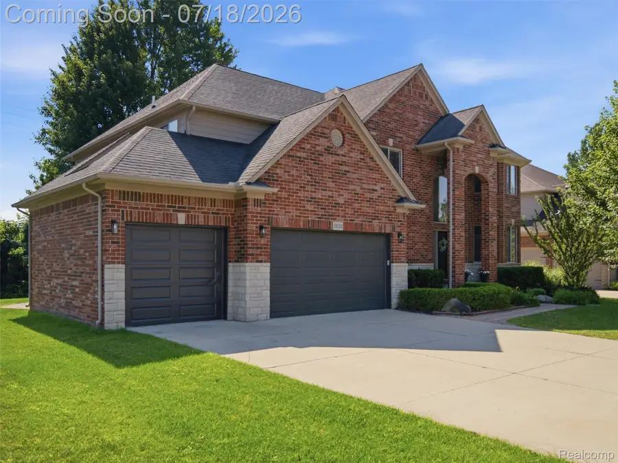 39218 Nautical Lane, Harrison Township, MI 48045 - #2
