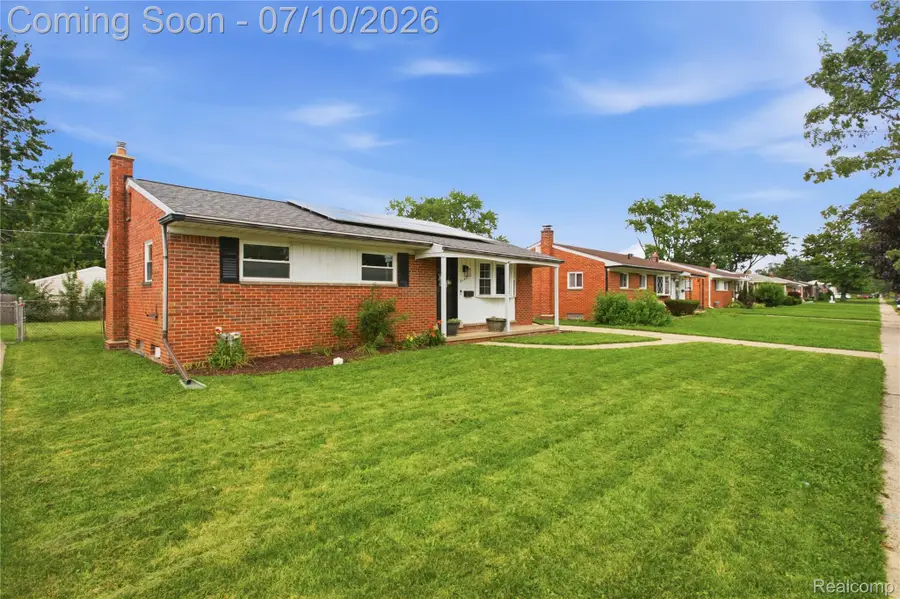 2147 Parliament Drive, Sterling Heights, MI 48310 - #3