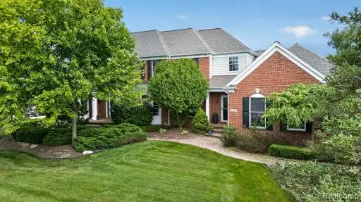 50295 Fellows Hill Drive, Plymouth, MI 48170