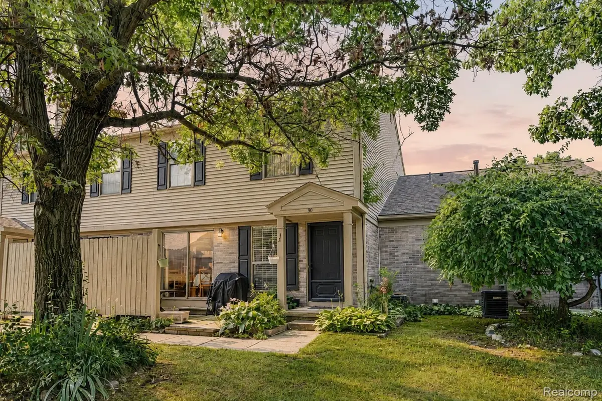 30 Pine Tree Ridge Drive #2, Waterford, MI 48327 - #1