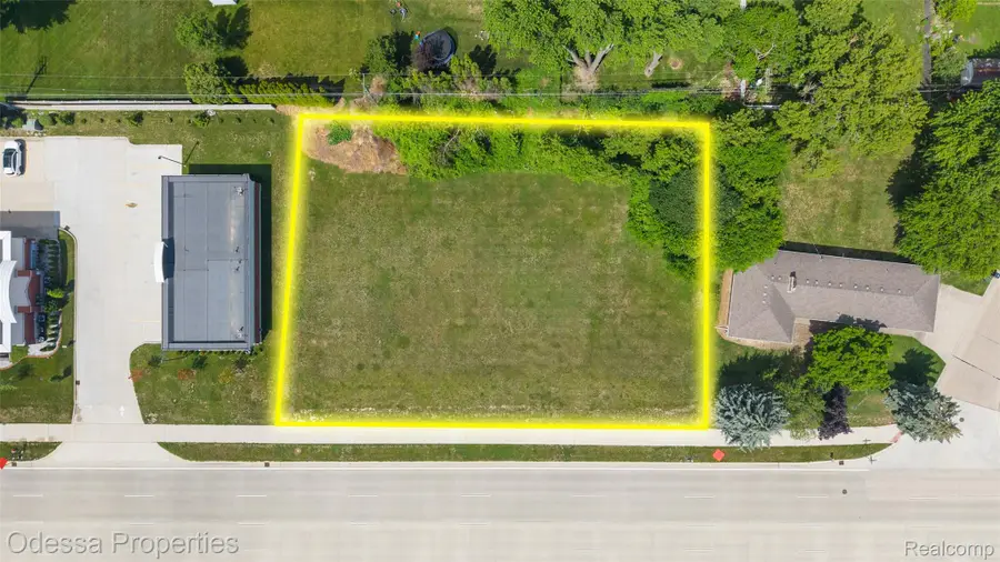 42401 Mound Road, Sterling Heights, MI 48314 - #2