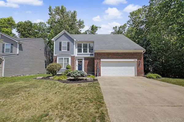 33480 Birchlawn, Westland, MI 48185