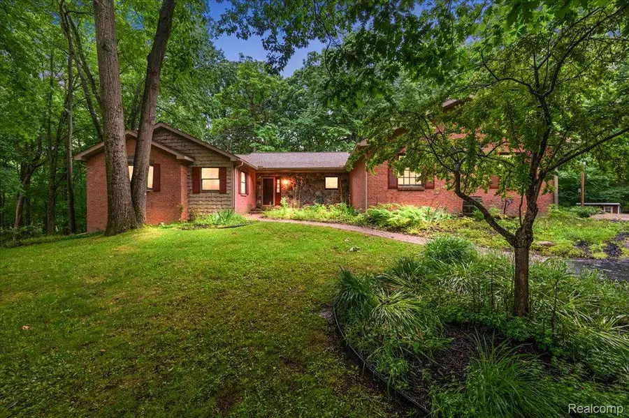 670 Rolling Acres Drive, Ortonville, MI 48462 - #2